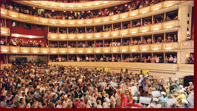 ウィーン国立オペラ座 ウィーン モーツァルト コンサート